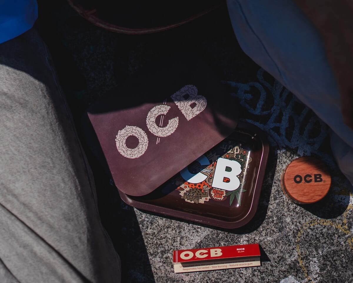 Mini metal tray magnetised lid Venyason x OCB Special Edition